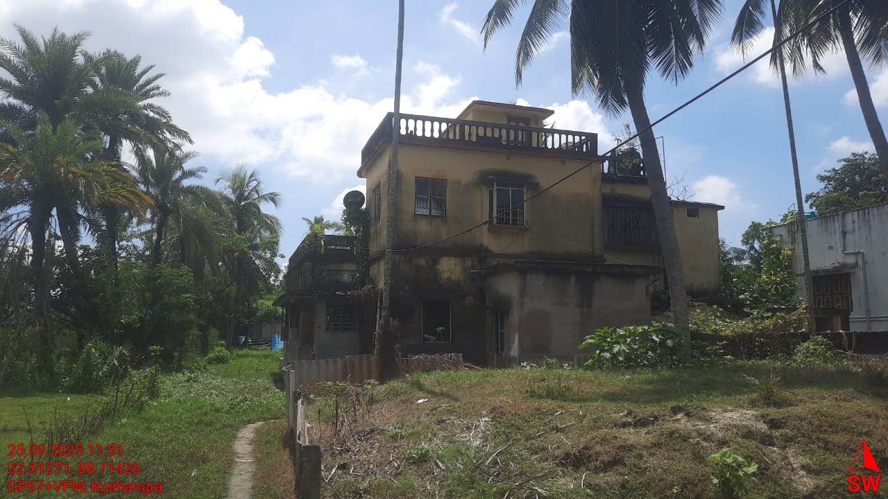TWO STORIED RESIDENTIAL BUILDING WITH LAND for Sale in NEAR B.D.O OFFICE MINAKHAN, Minakhan