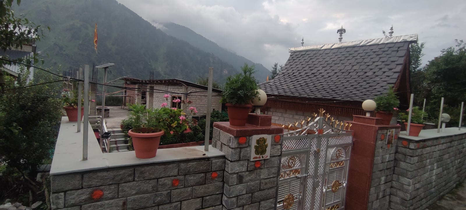 Individual House for Sale in Manali