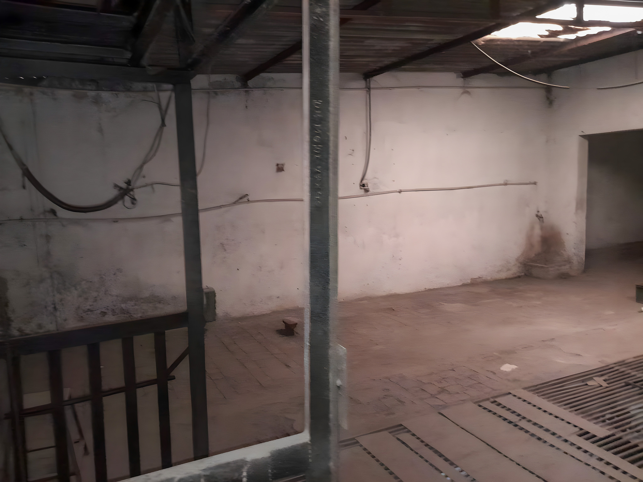 Industrial Shed for Sale in PROP MC NO B-21-7561/3b 391 sq yds in daba hadbast 262 new amar nagar t&d ldh, Ludhiana