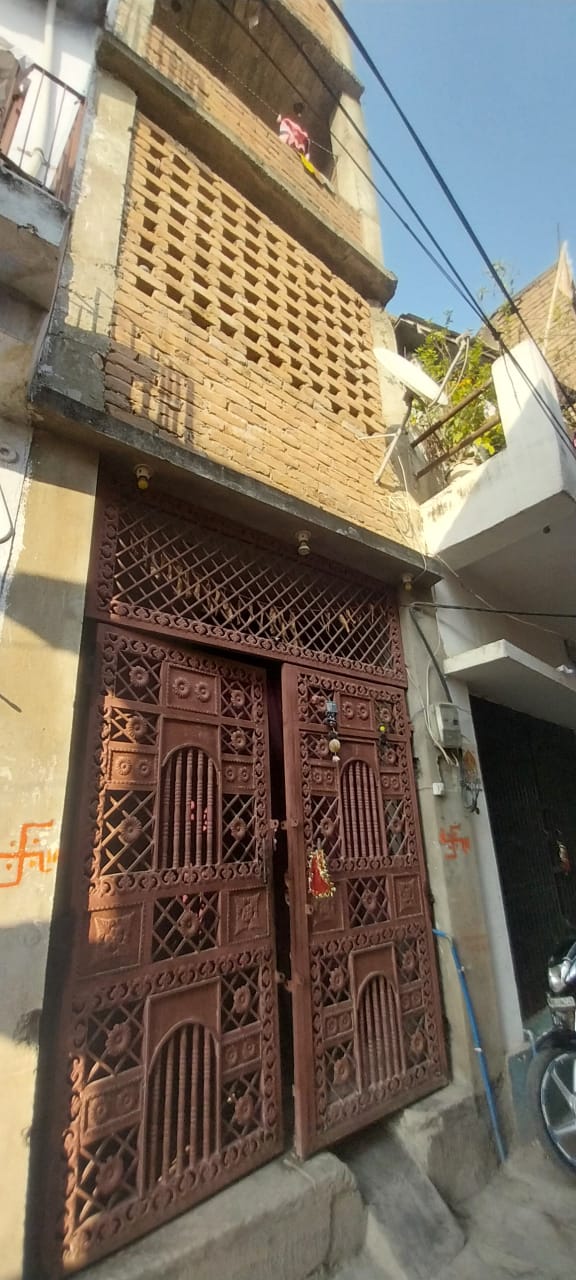 Individual House for Sale in Rosera