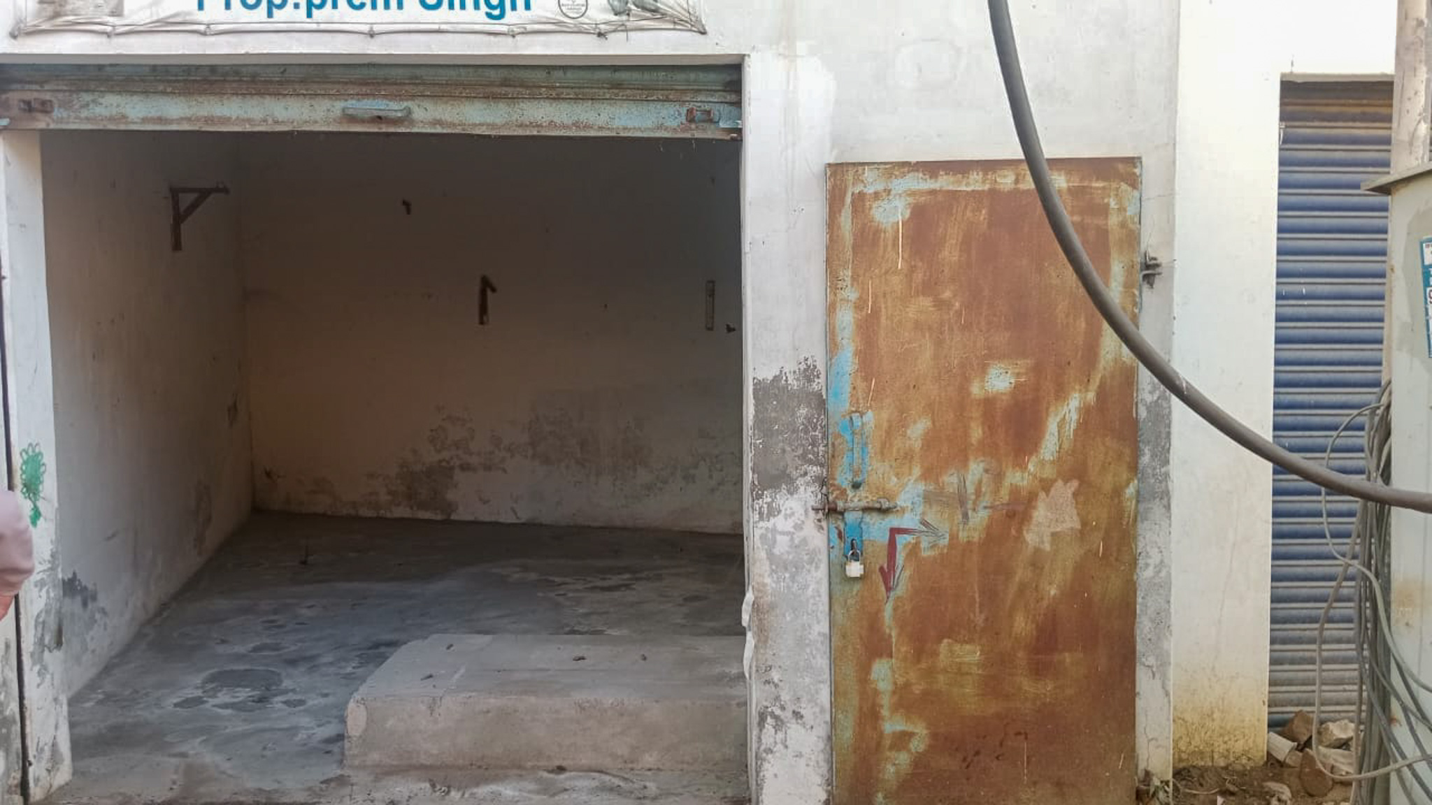 Shops for Sale in Batala