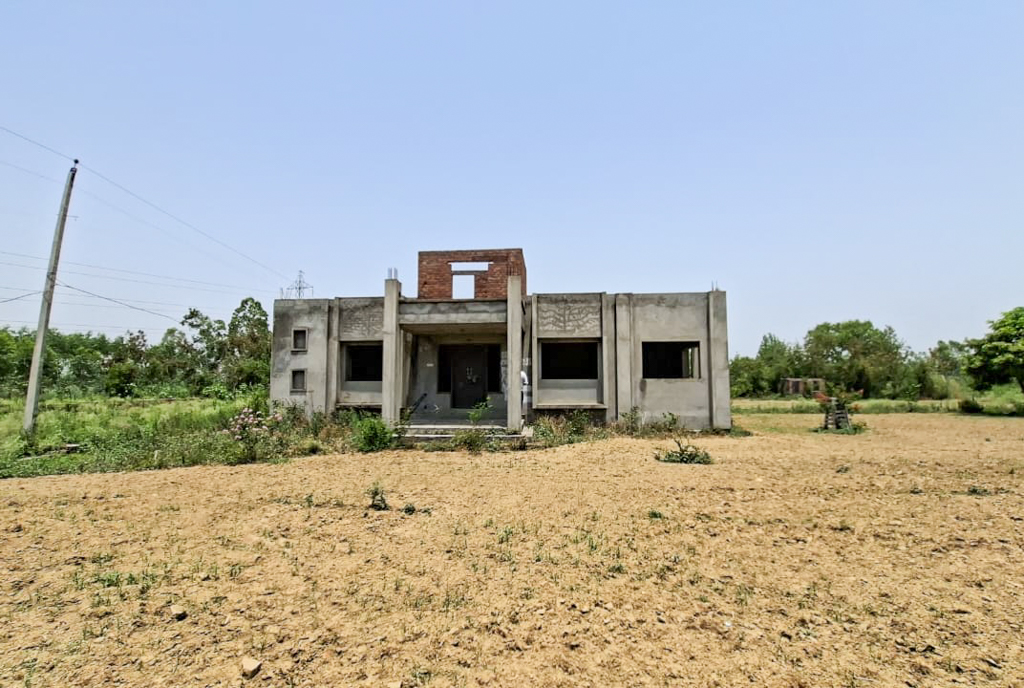 Office for Sale in Hoshiarpur, Urmar Tanda