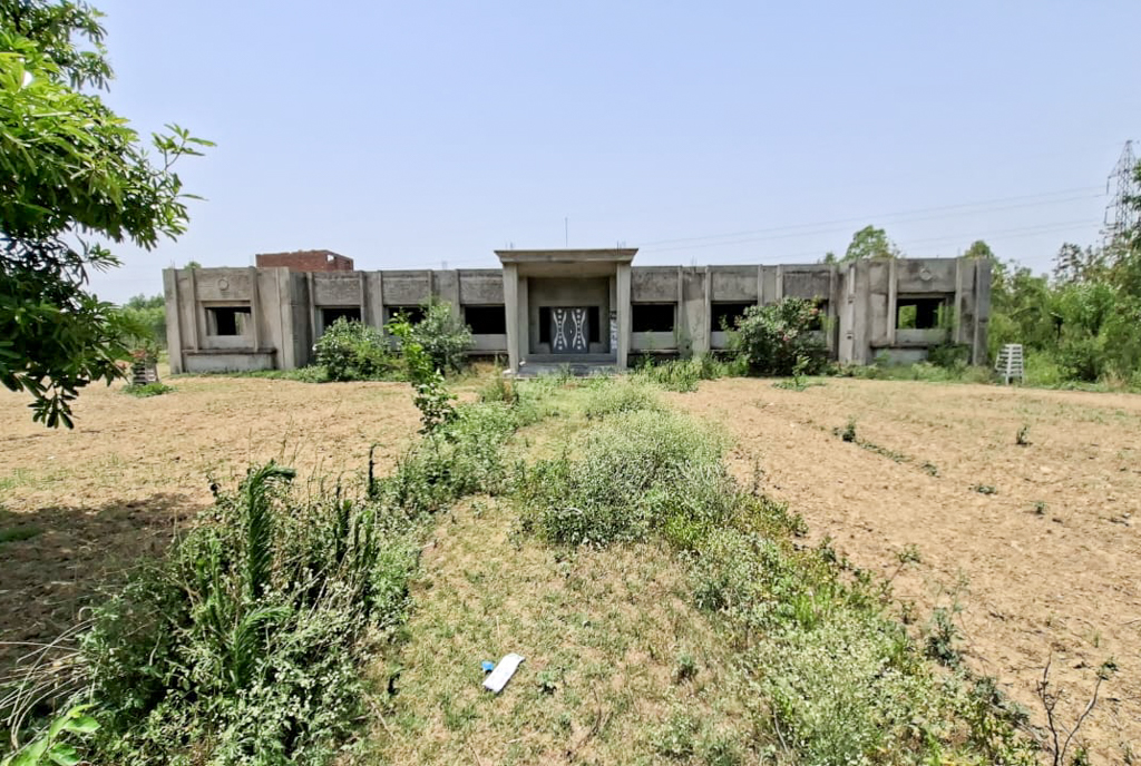 Office for Sale in Hoshiarpur, Urmar Tanda