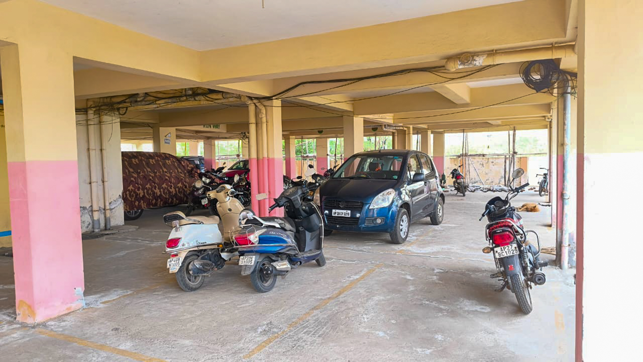 Flat for Sale in SRI SURYA HOMES, MANGAMURU ROAD AREA, Near Marri chettu , Ongole Municapla Corporation, On, Ongole